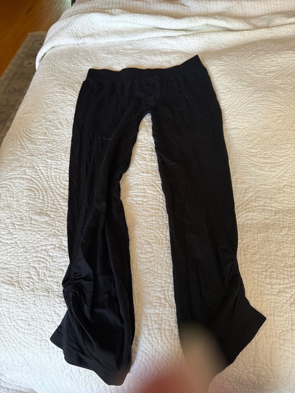Le Chateau cropped black tights - size L/XL - Picture 7 of 7